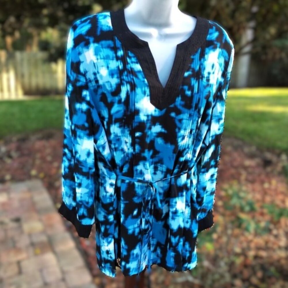 Beautiful Blouse JM Collection Like New 14